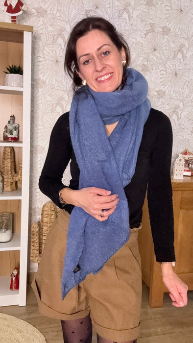 écharpe unie bleue